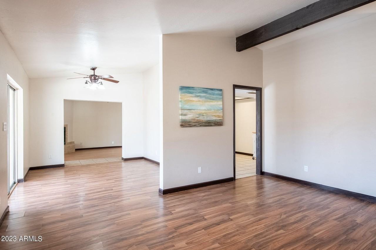 4662 W Kings Ave - Photo 6 of 26