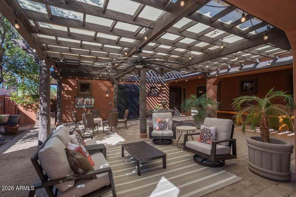 8024 E Windwood Ln - Photo 7 of 50