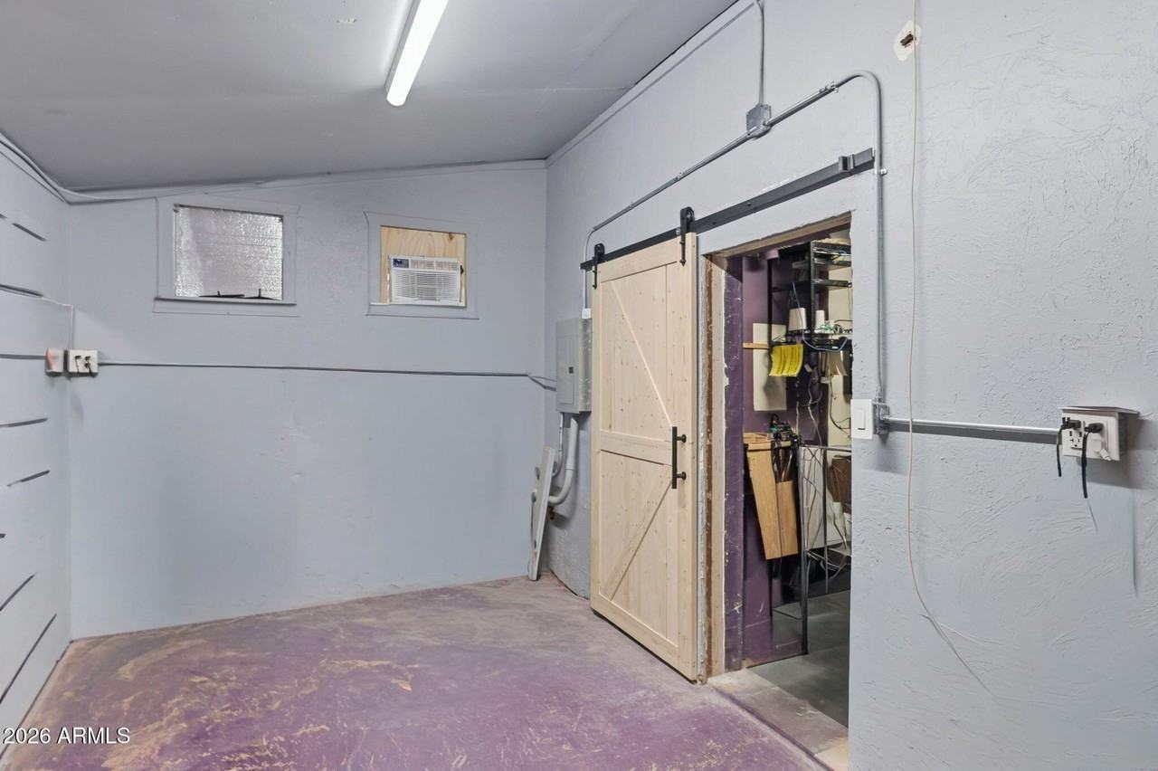 13831 W Glendale Ave #B - Photo 6 of 17