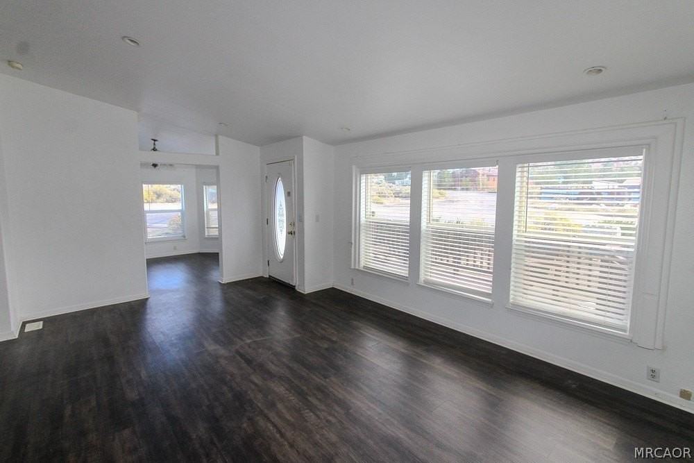 46063 South Dr - Photo 4 of 47