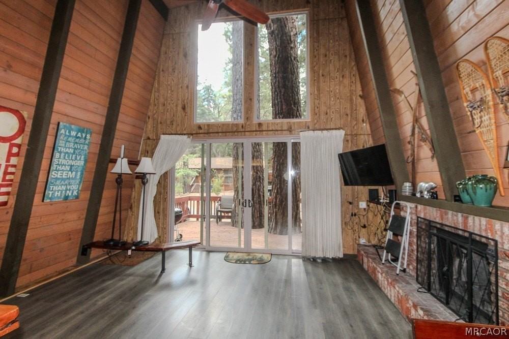 42934 Fairy Ave - Photo 2 of 27