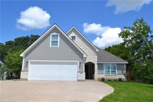 304 Foch St - Photo 1 of 1
