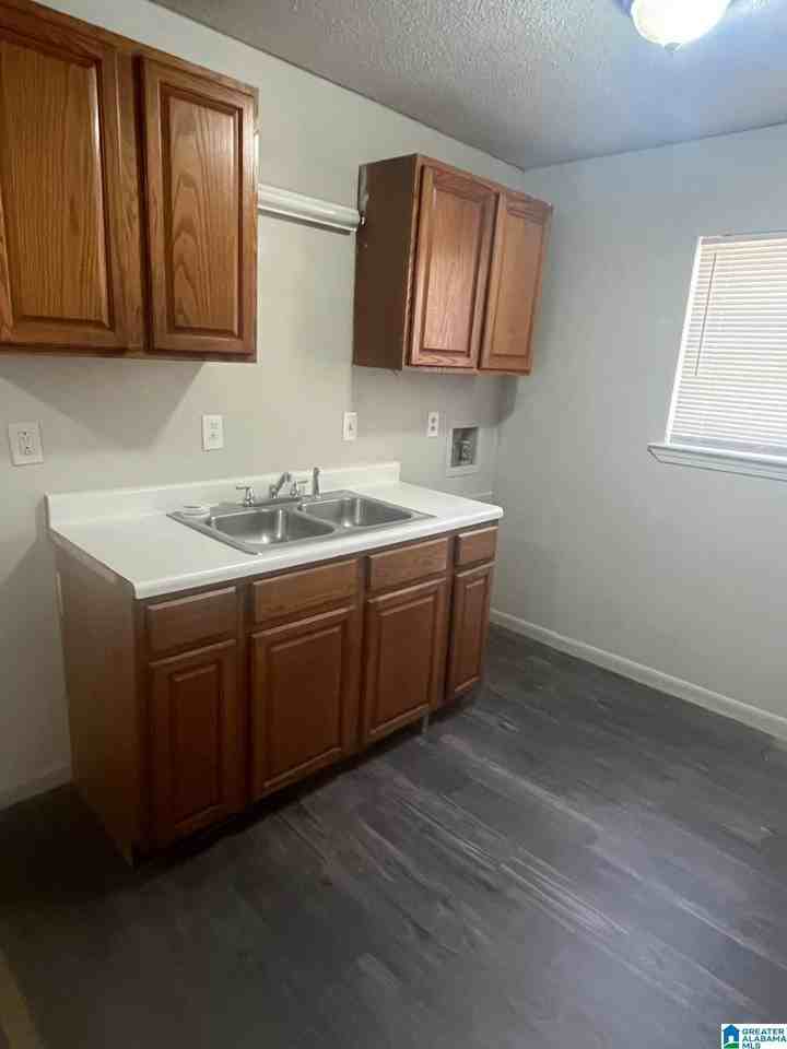 7725 Rugby Ave - Photo 4 of 7