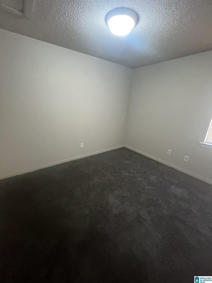 7725 Rugby Ave - Photo 6 of 7