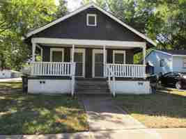 featured image of 1001 W 33rd St