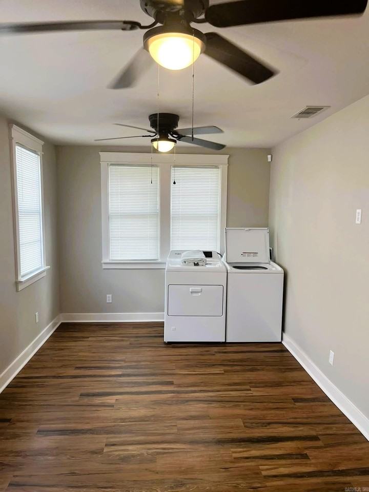 700 Wildwood Ave - Photo 7 of 19