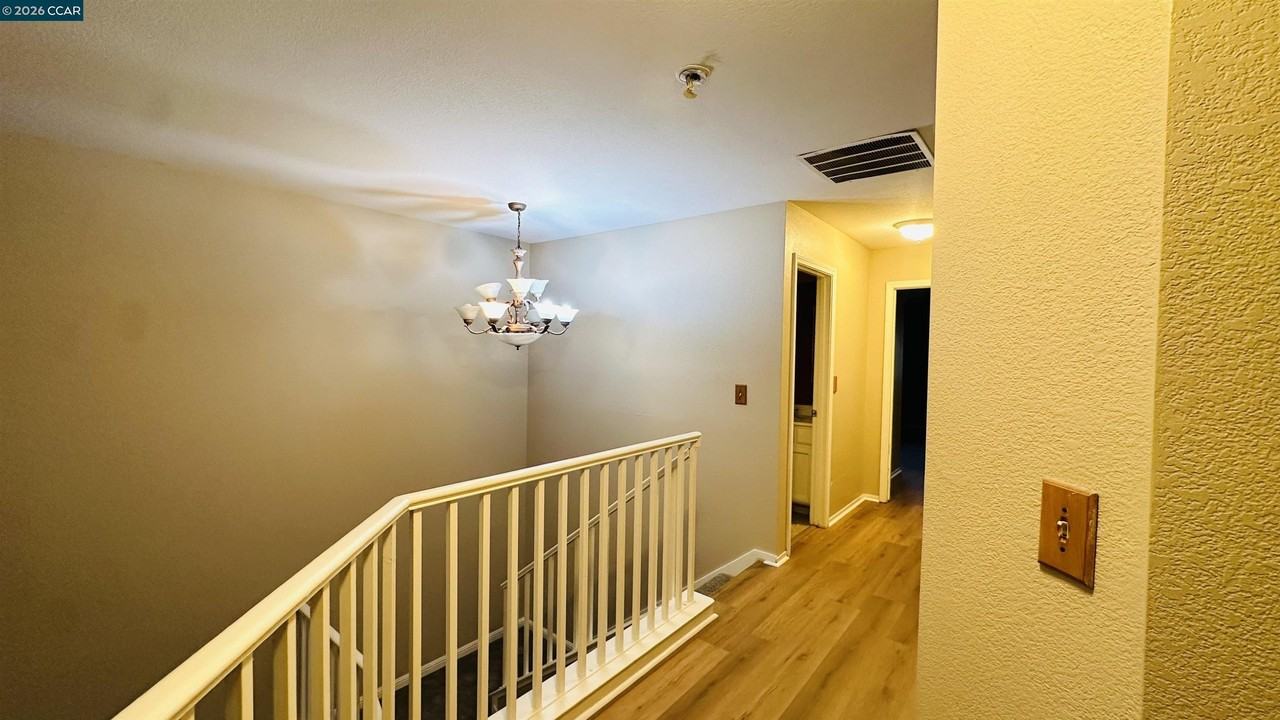 449 Dohrmann Ln - Photo 6 of 8