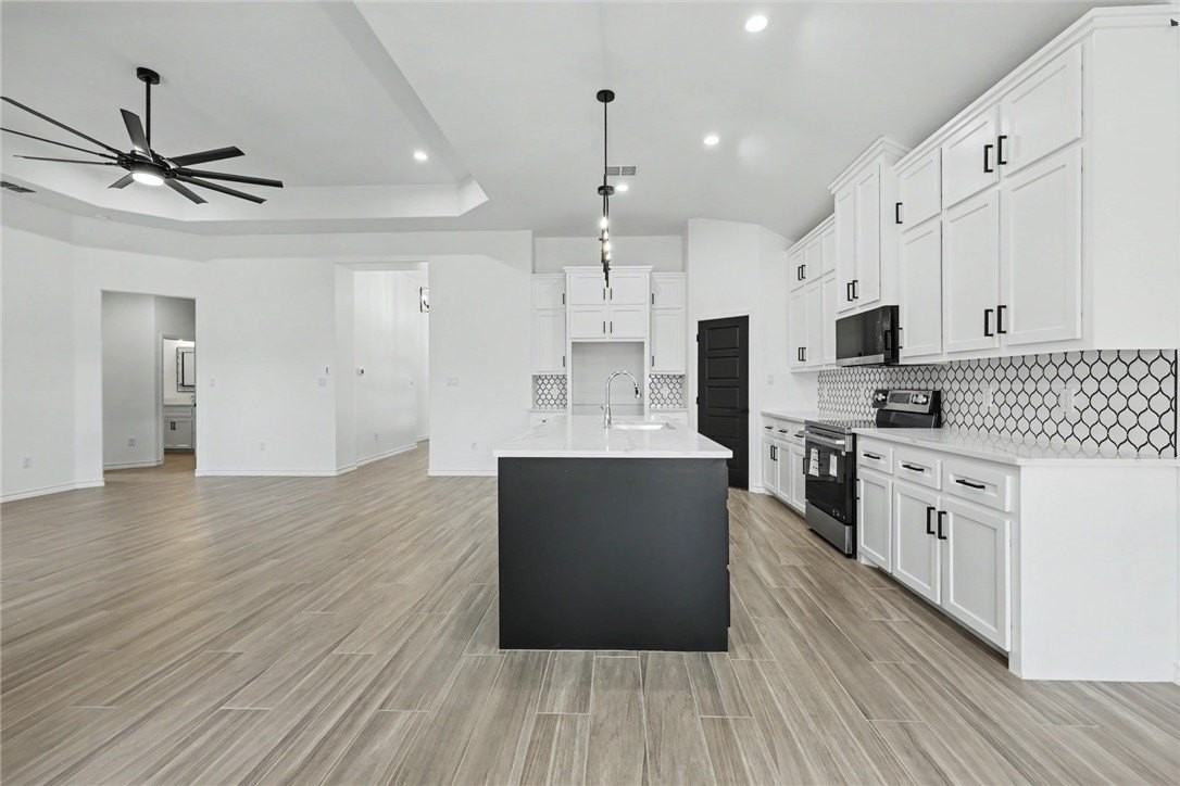 6849 La Salle Dr - Photo 5 of 35