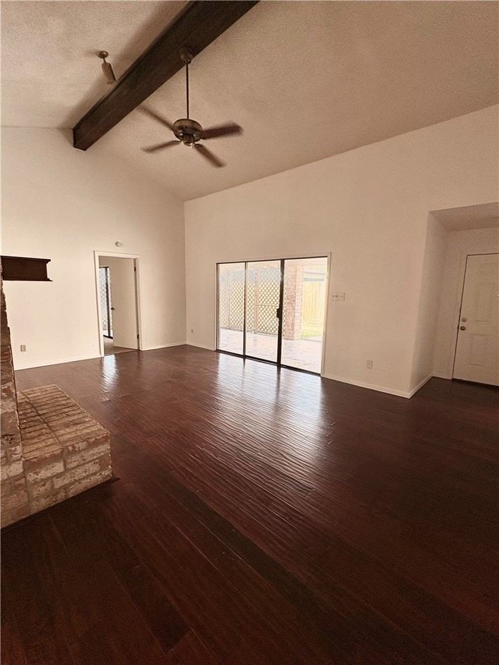 5530 Crossgate Dr N - Photo 5 of 16