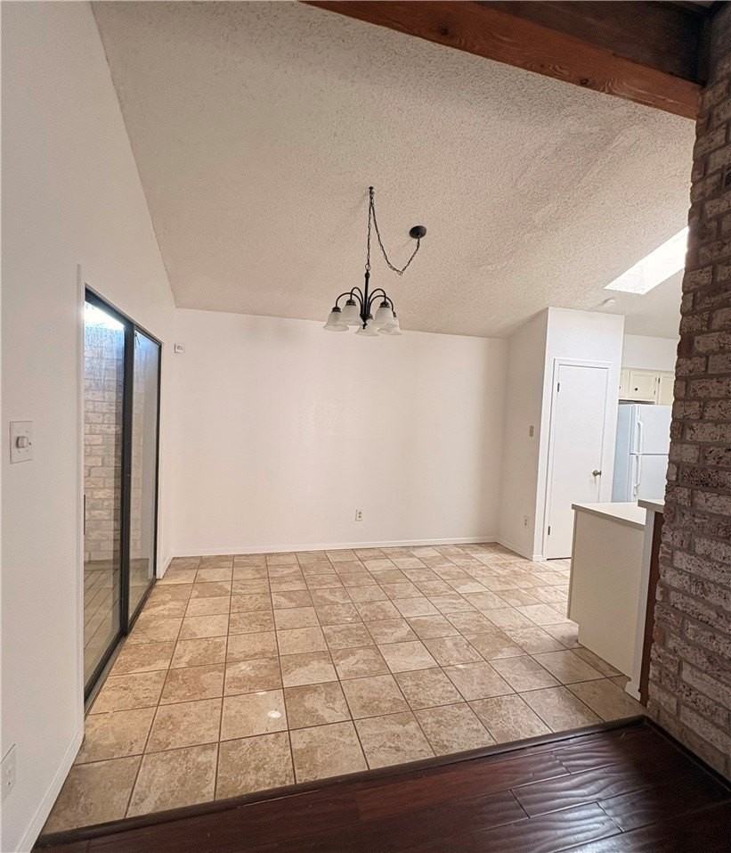 5530 Crossgate Dr N - Photo 6 of 16