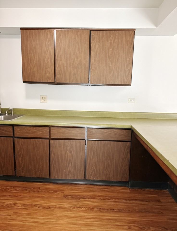 124 W Washington St #212 - Photo 3 of 14