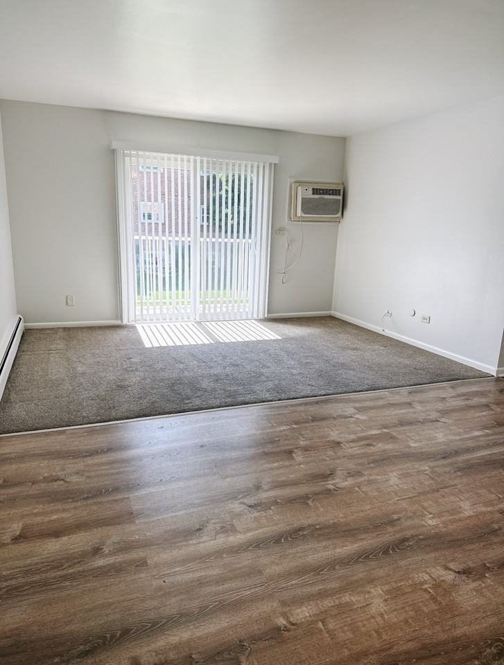 124 W Washington St #212 - Photo 4 of 14