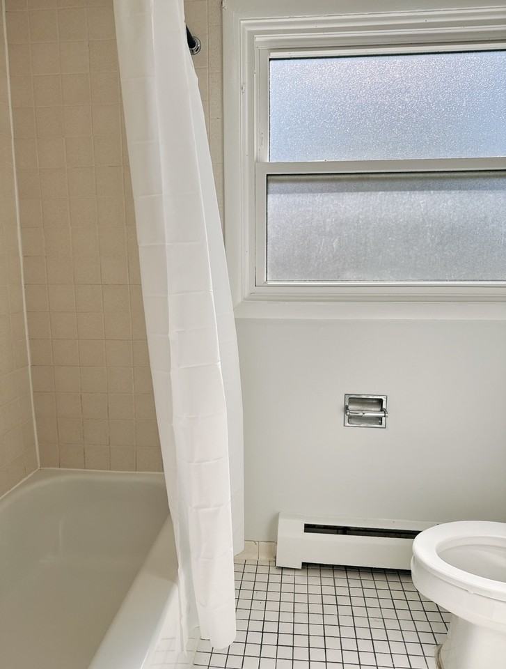 124 W Washington St #212 - Photo 5 of 14