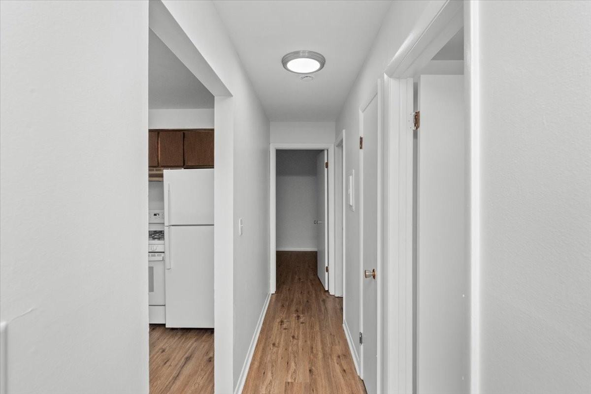 124 W Washington St #111 - Photo 4 of 13