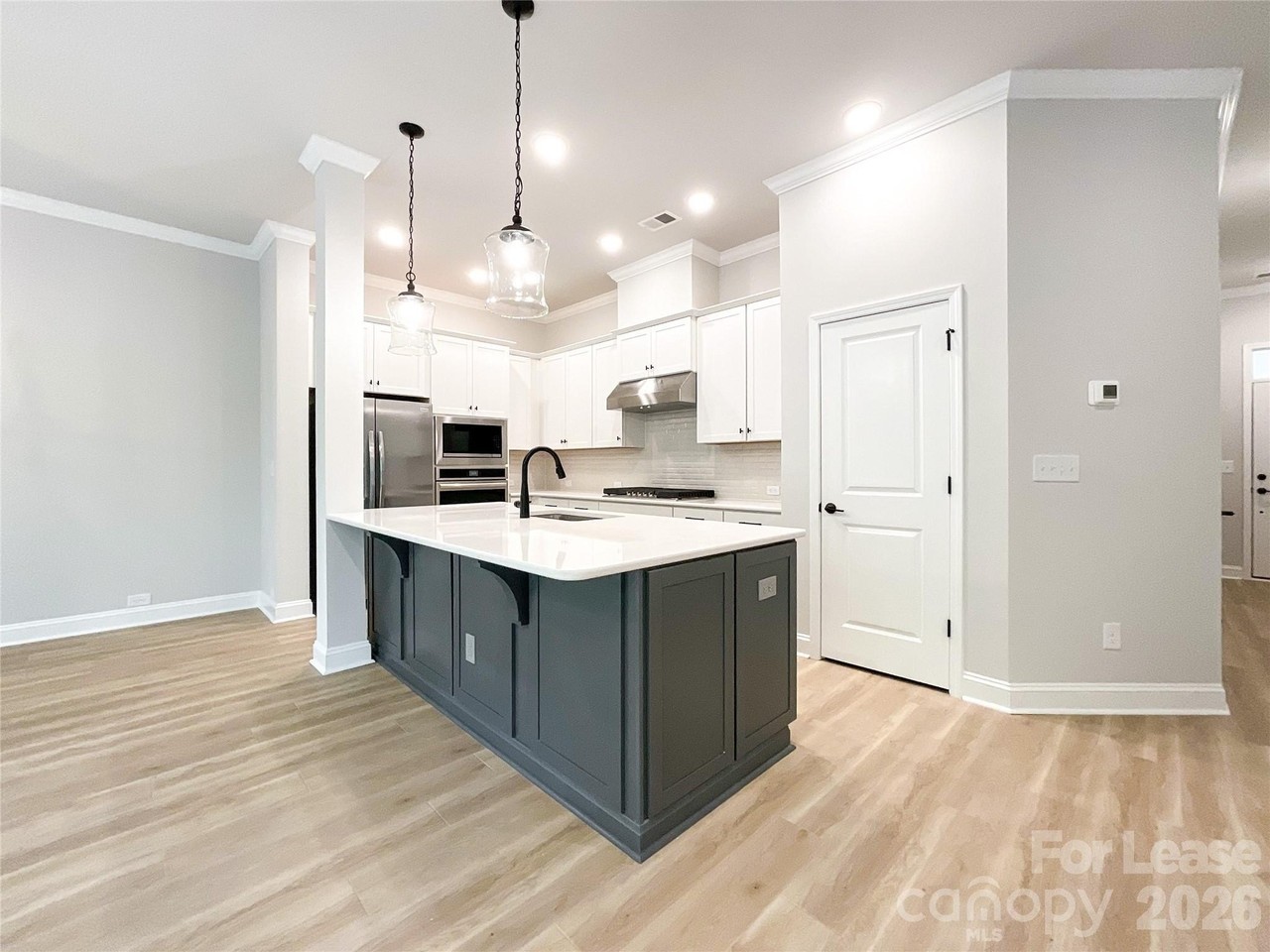8229 Houser St - Photo 5 of 48