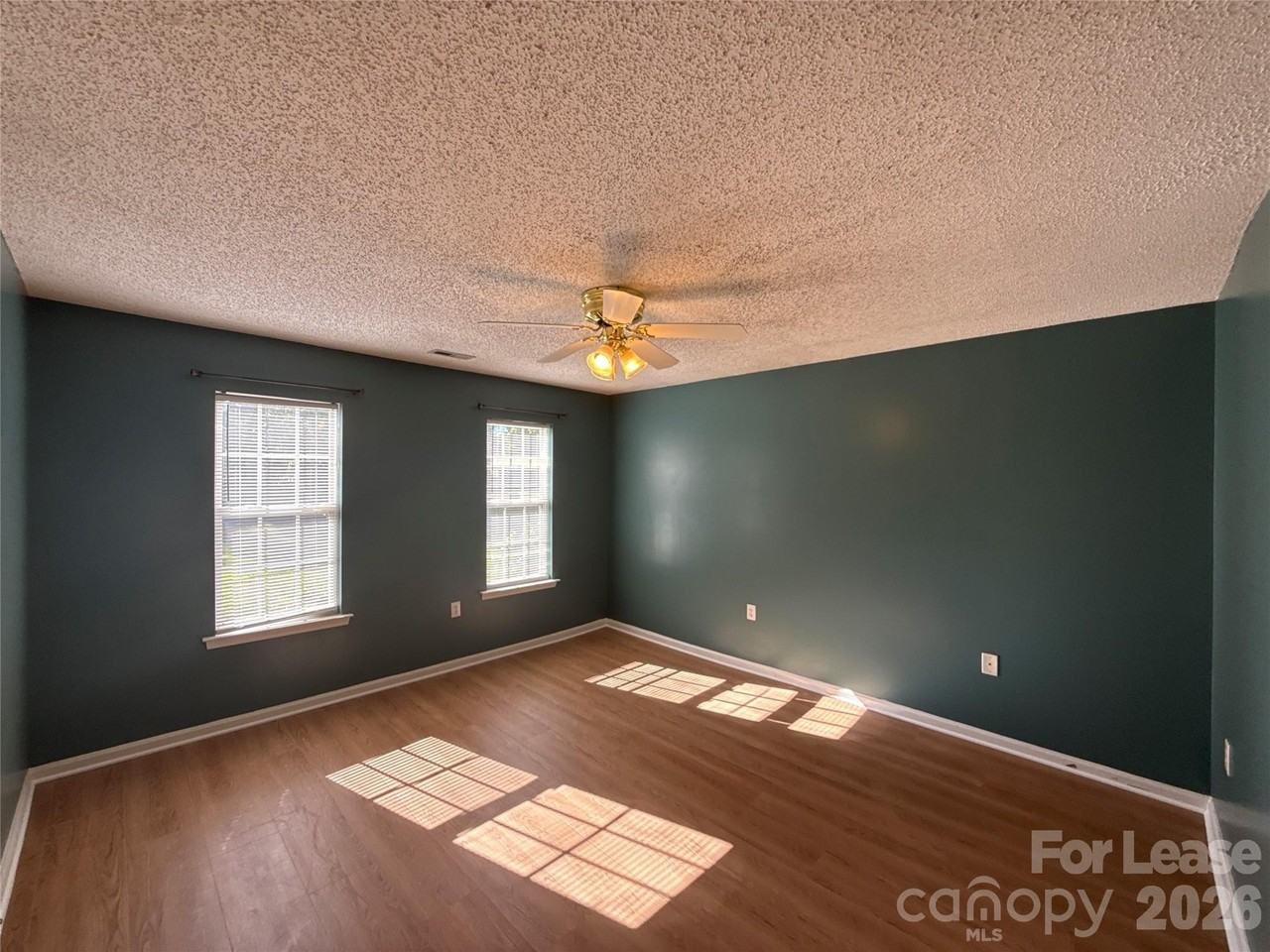 6606 1st Ave - Photo 5 of 11
