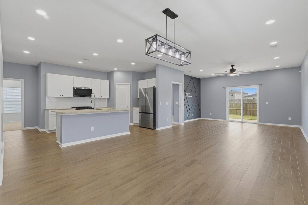 514 Spanish Wells Rd - Photo 3 of 14
