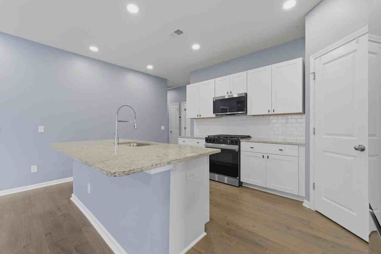514 Spanish Wells Rd - Photo 5 of 14