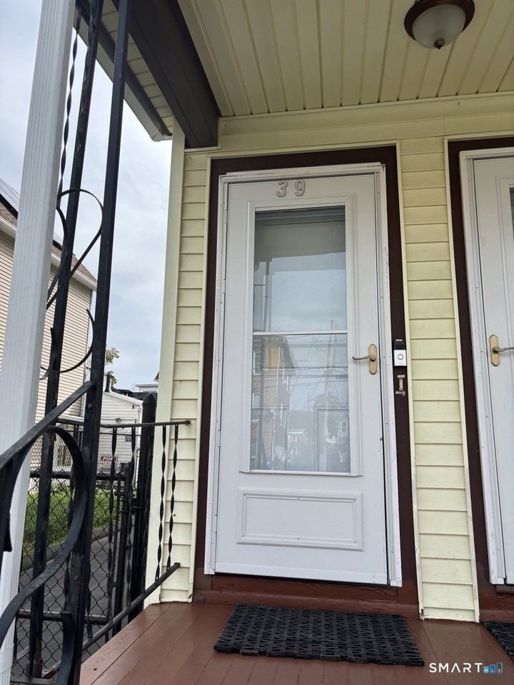 3941 South St - Photo 2 of 12