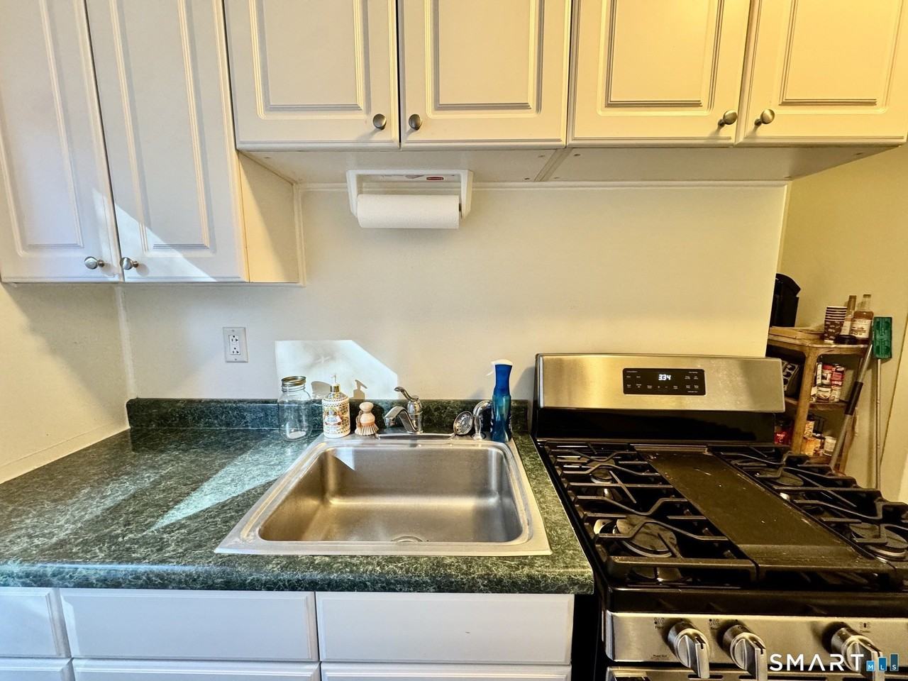115 N Turnpike Rd #2 - Photo 6 of 24
