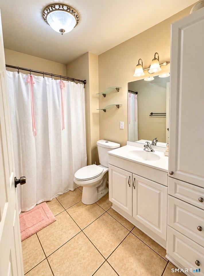 400 Broadway - Photo 5 of 13