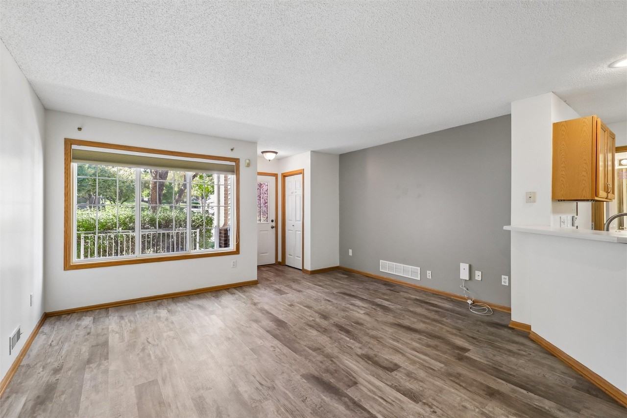 6855 Woodland Ave #1403 - Photo 3 of 18