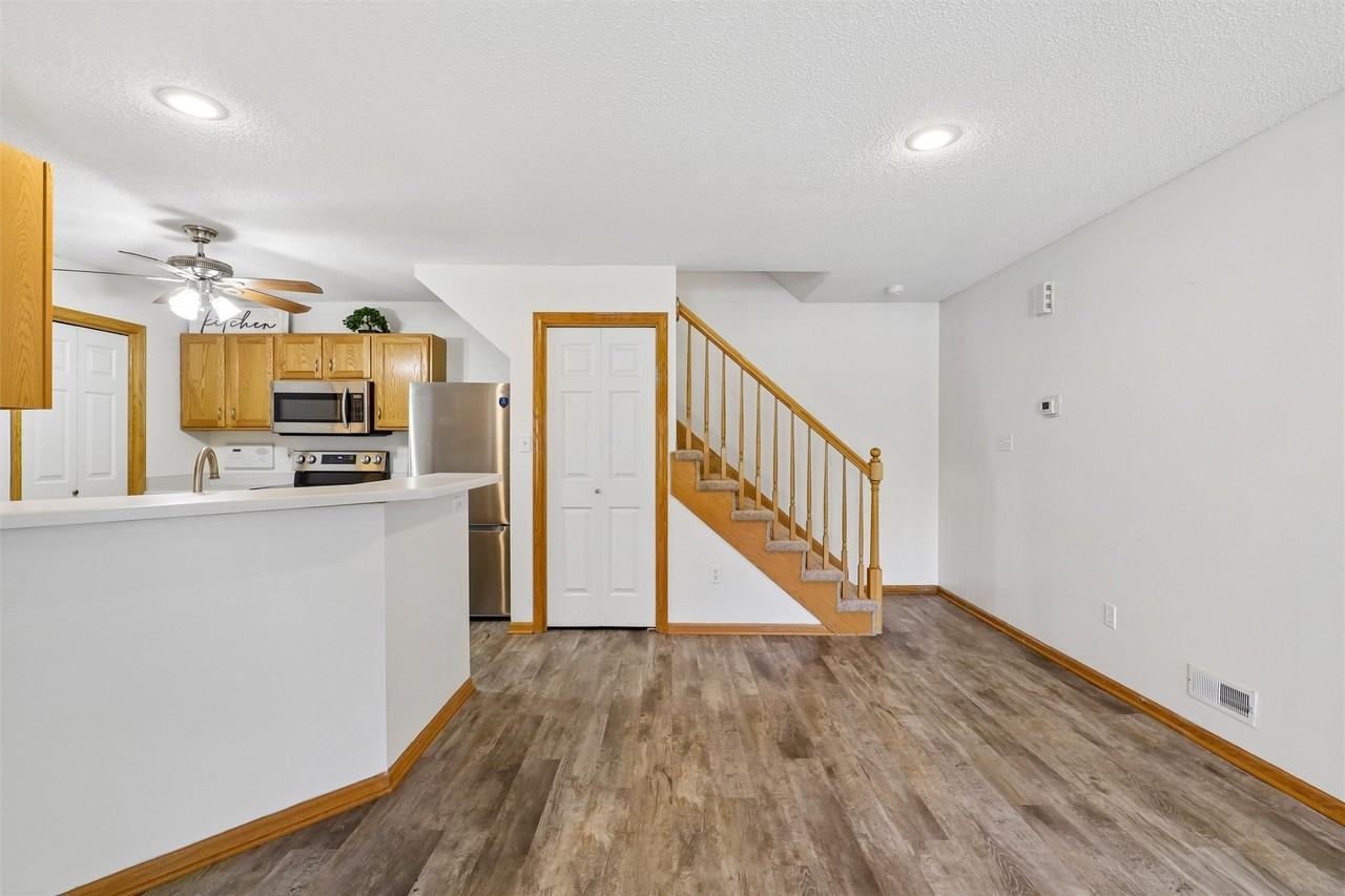6855 Woodland Ave #1403 - Photo 6 of 18