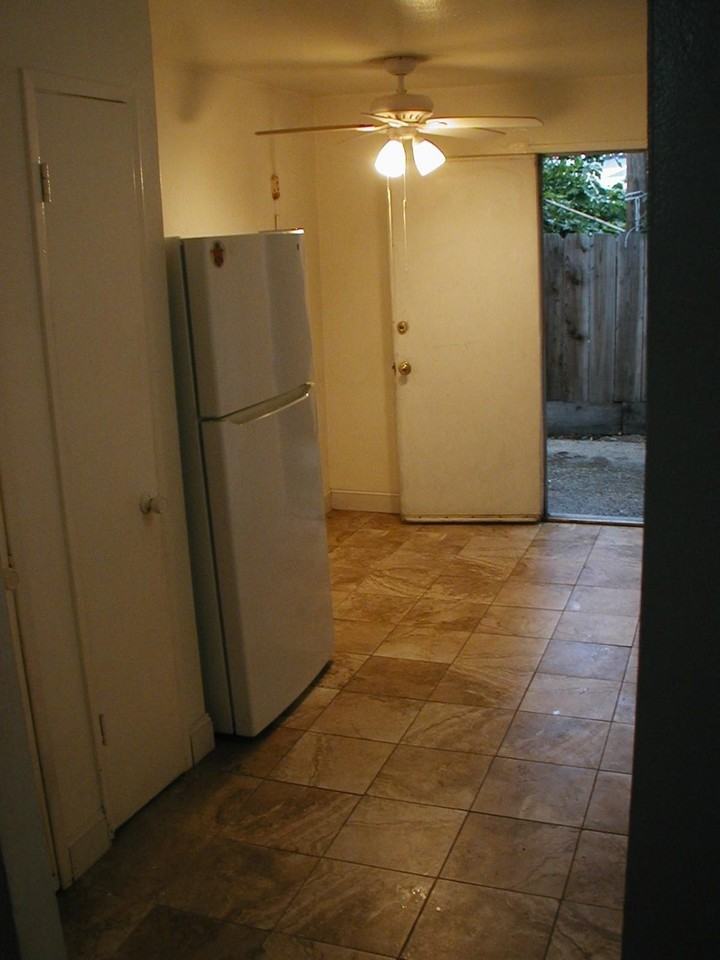 4510 E Thomas Ave - Photo 2 of 7