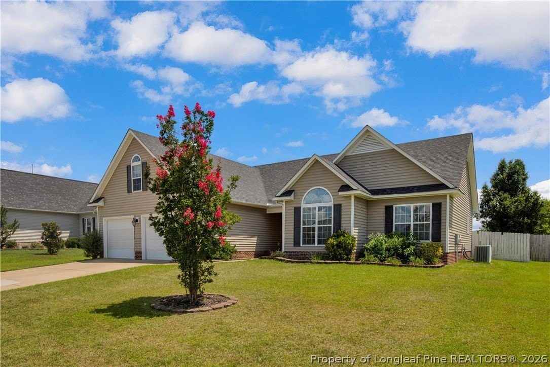 1717 Kershaw Loop - Photo 2 of 32