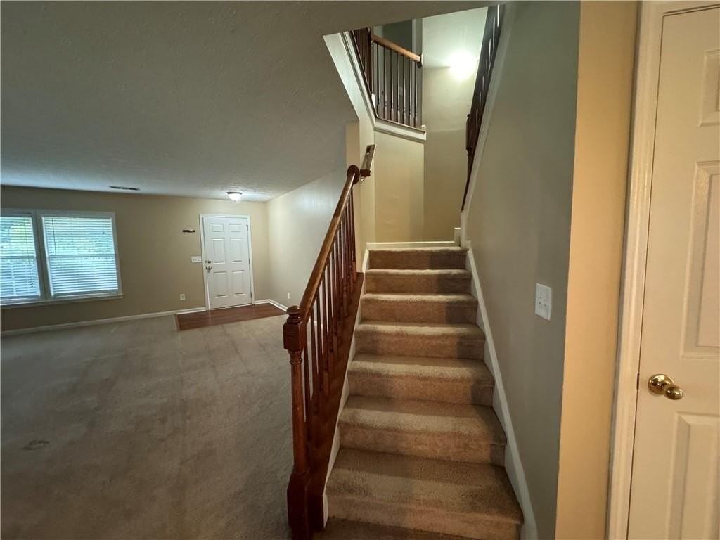 110 Cedar Bay Cir - Photo 4 of 10