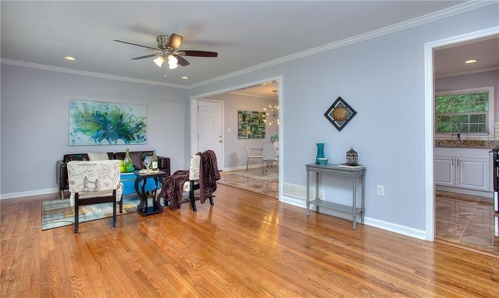 2374 Shamrock Dr - Photo 6 of 29
