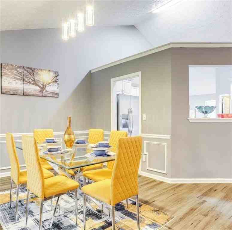 1080 Rafington Dr - Photo 4 of 21