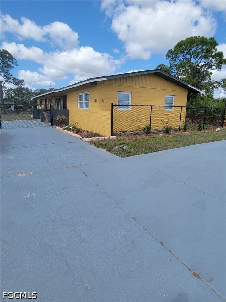 707 Joel Blvd #B - Photo 2 of 8