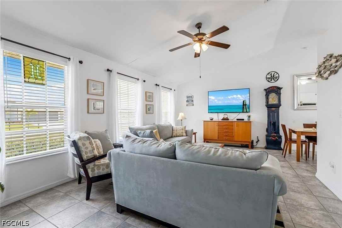 3518 Sw 8th Ct - Photo 4 of 23