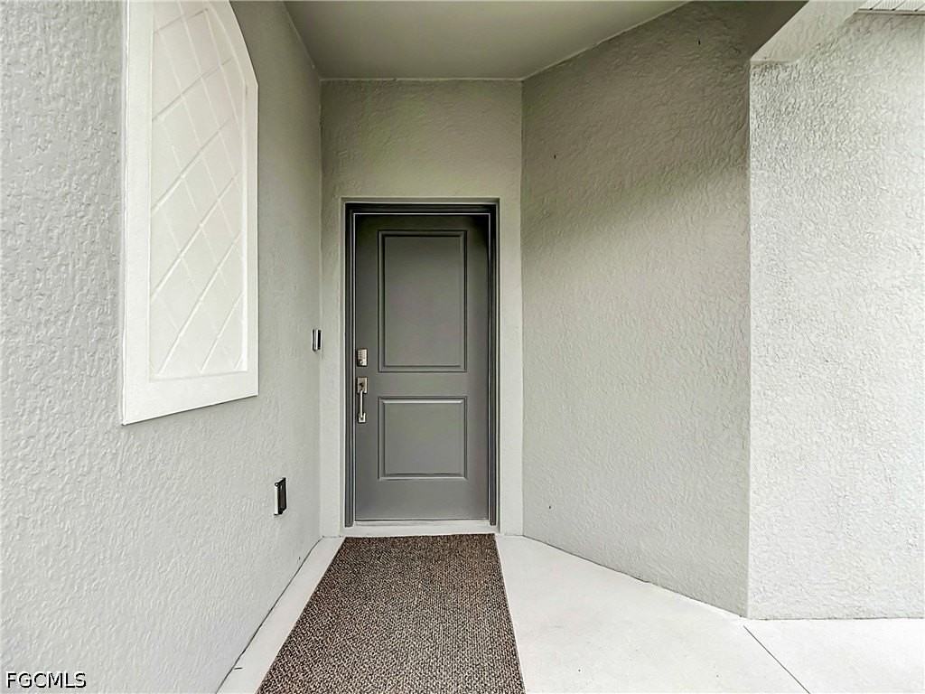 18814 Copperhead Ct N - Photo 2 of 50