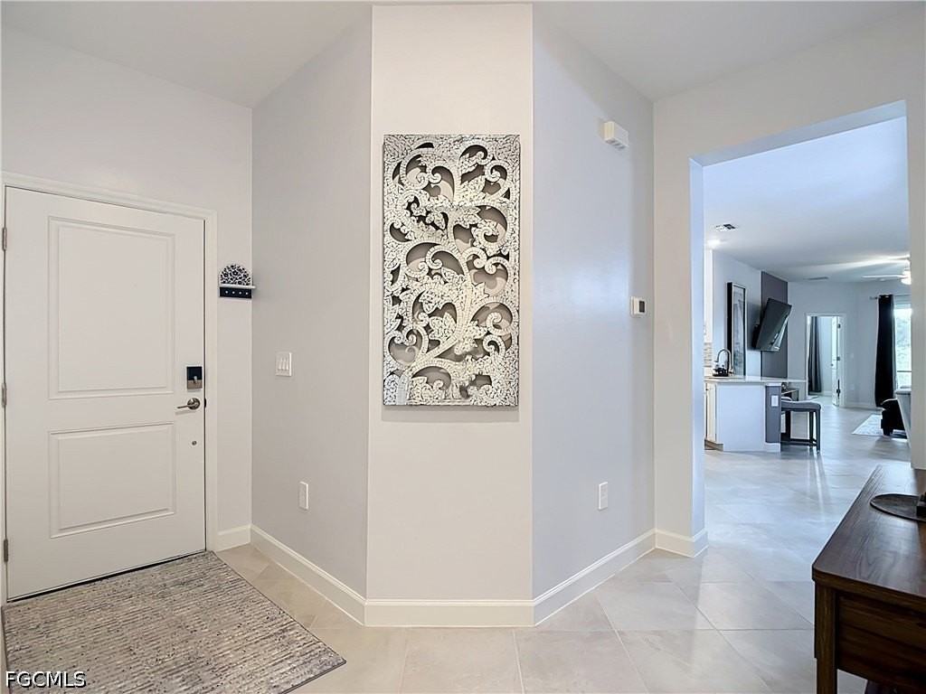 18814 Copperhead Ct N - Photo 4 of 50
