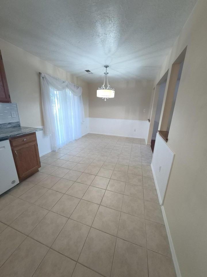 6651 Lamy St Nw - Photo 7 of 26
