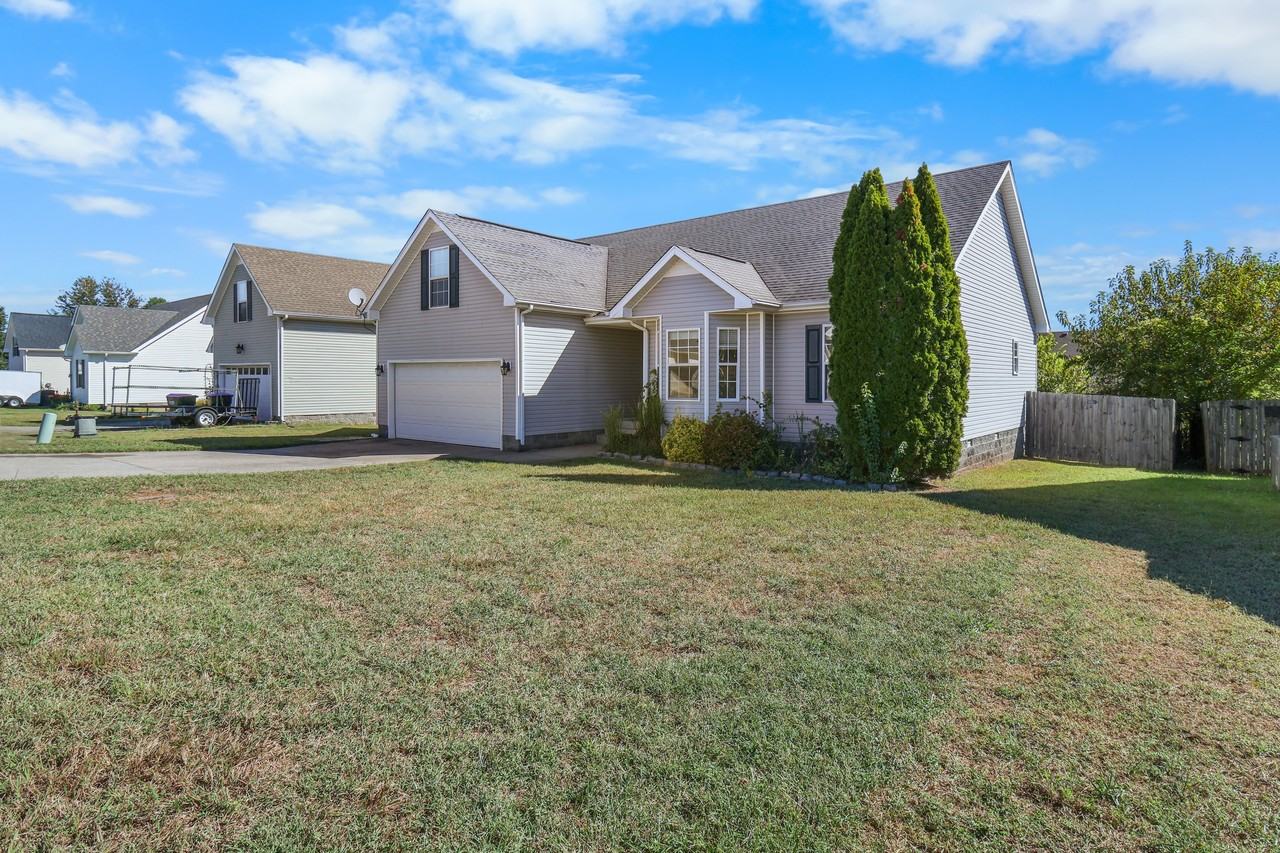 3661 S Naples Ct #1 - Photo 3 of 32
