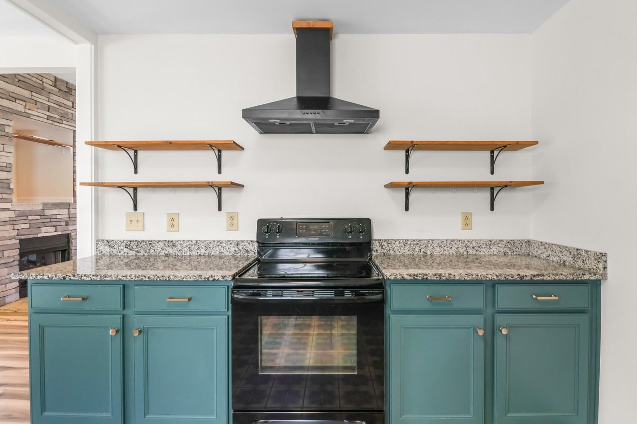 3661 S Naples Ct #1 - Photo 7 of 32