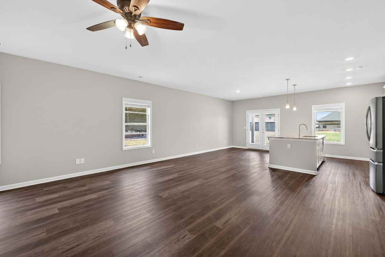 201 Saddle St #1 - Photo 5 of 30