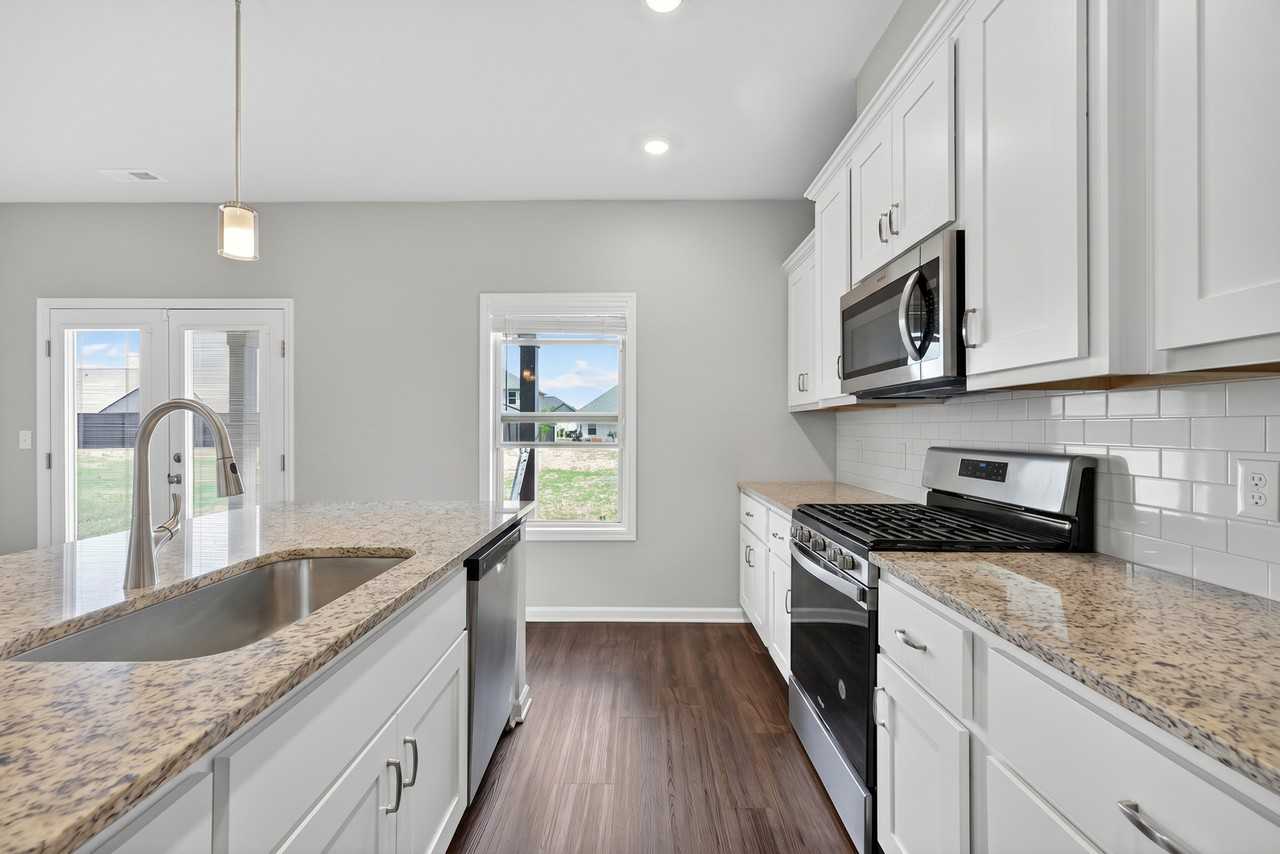 201 Saddle St #1 - Photo 7 of 30
