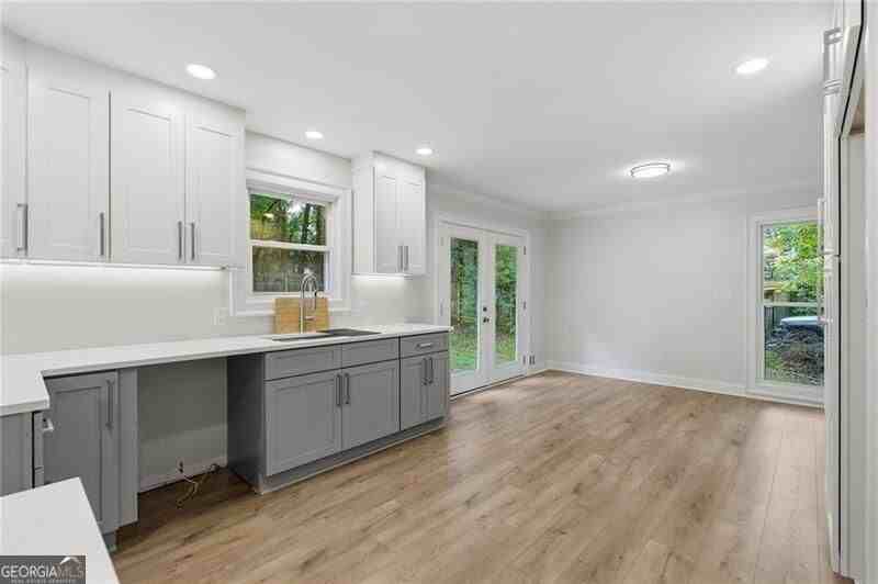 2420 Red Fox Run Nw - Photo 5 of 26