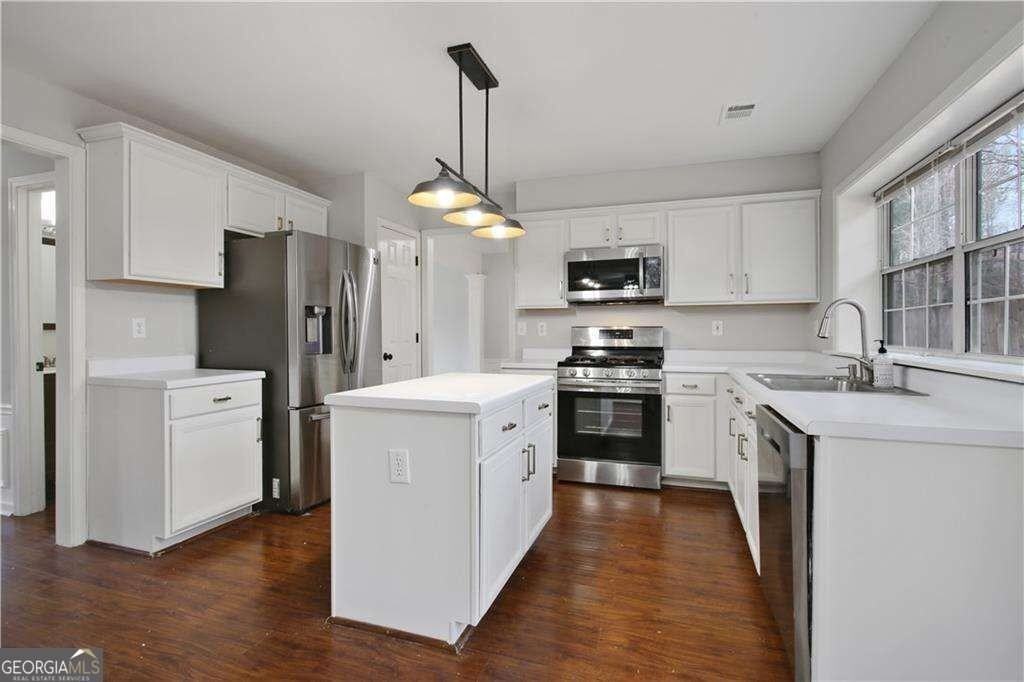 3644 Kentford Ln - Photo 7 of 25