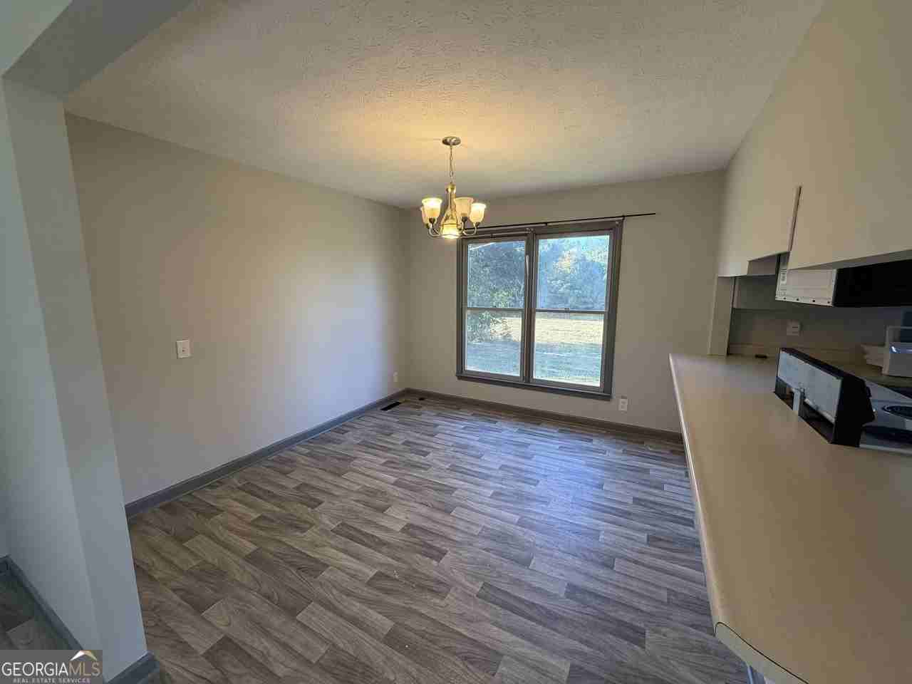 816 Bert Moorhead Rd - Photo 2 of 15