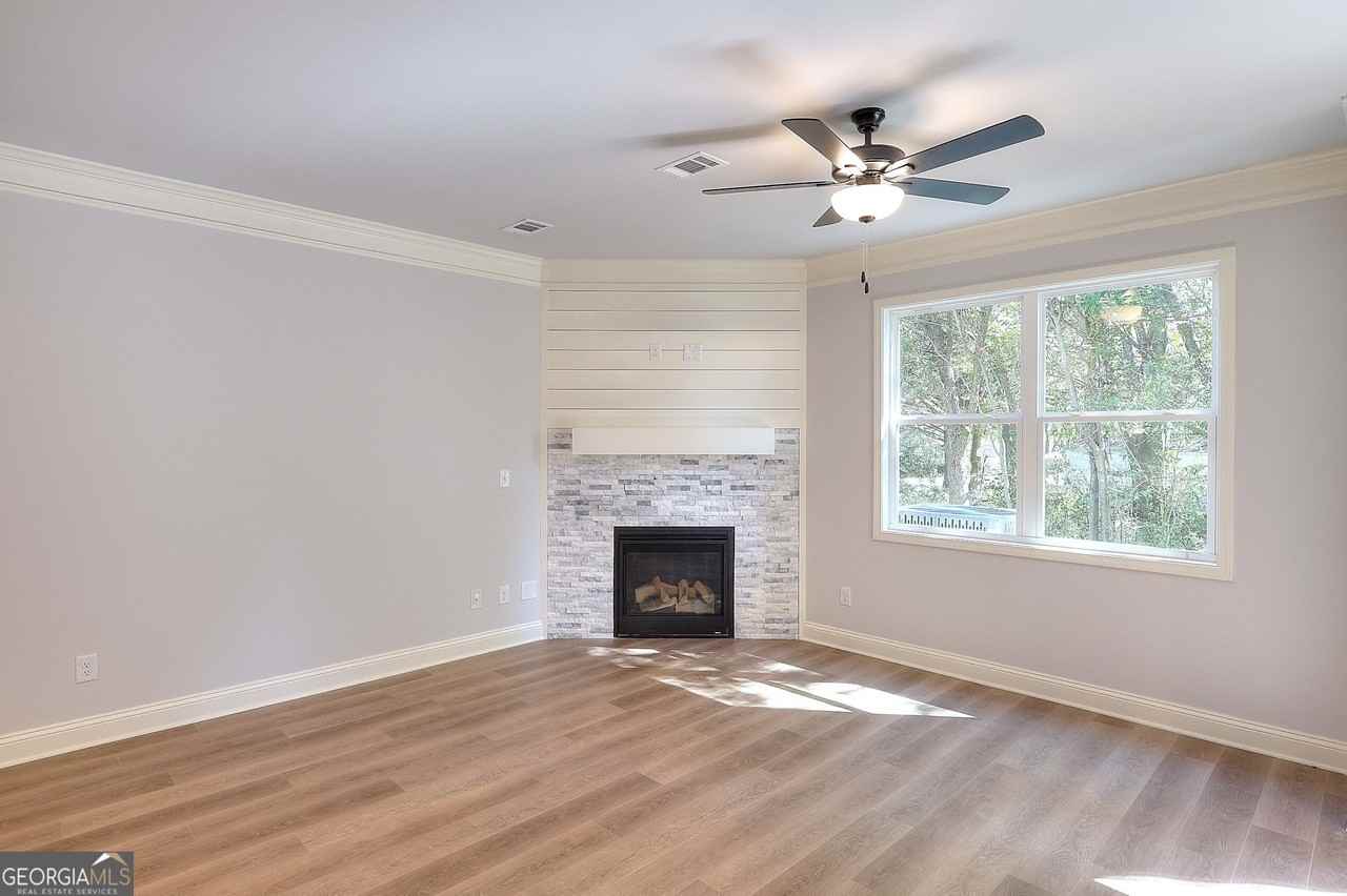 33 Crest Dr #5 - Photo 6 of 28
