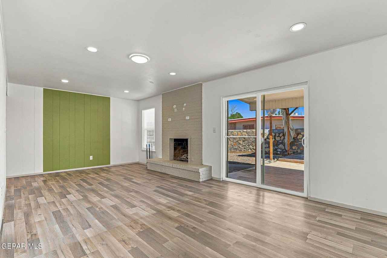 10484 Nolan Dr - Photo 7 of 31