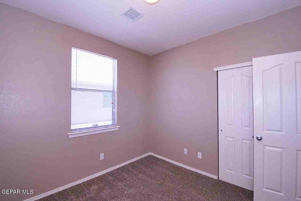 5033 Lone Cactus Ct - Photo 6 of 13