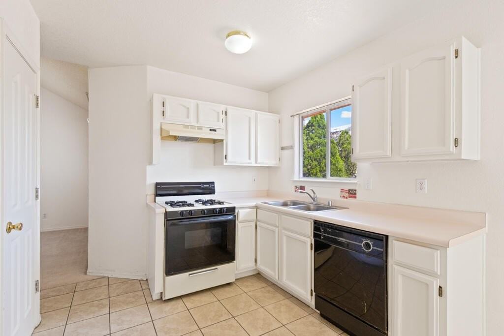 1508 Plaza Verde Dr - Photo 6 of 40