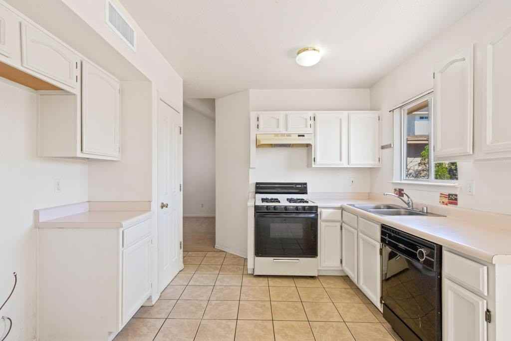 1508 Plaza Verde Dr - Photo 7 of 40
