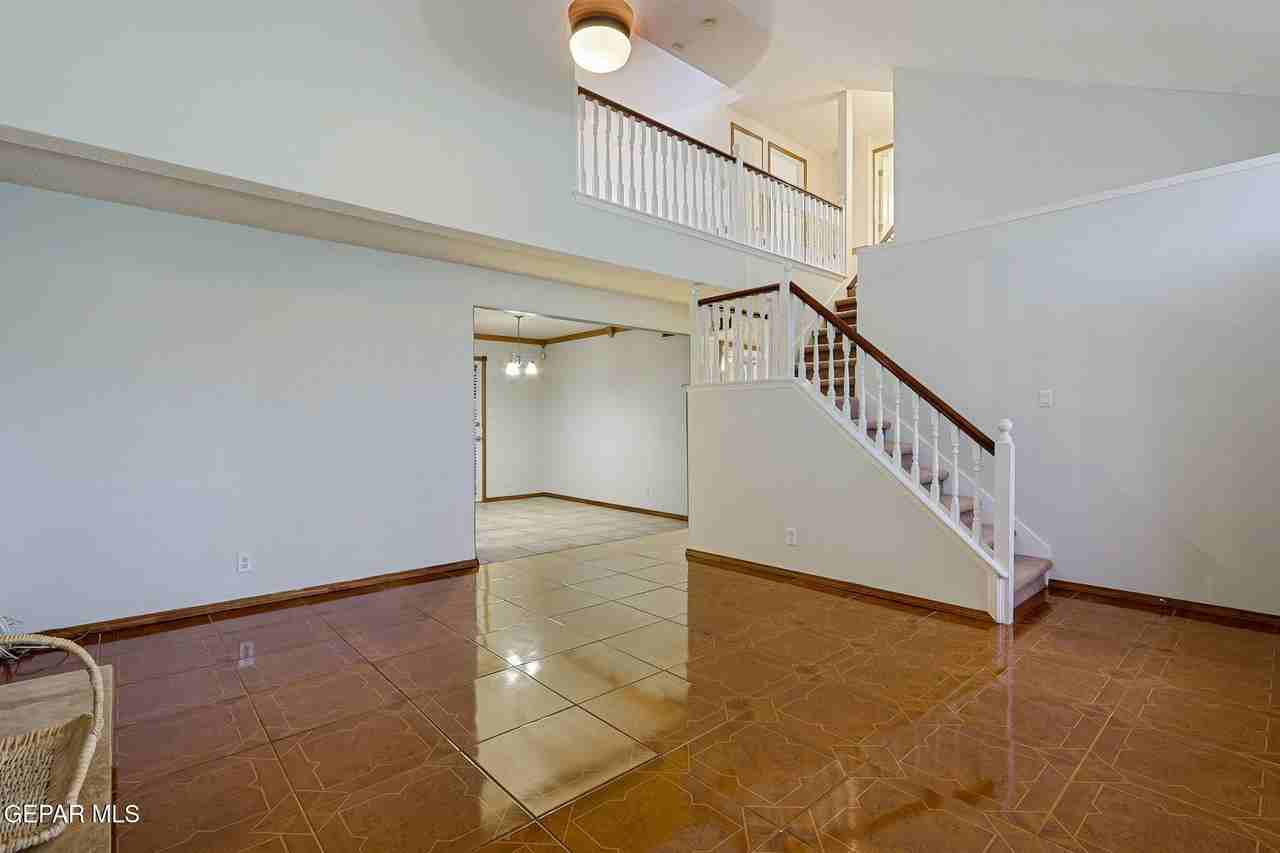 11001 Essex Falls Ln - Photo 7 of 50